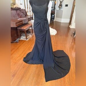Elegant Black Maxi Dress